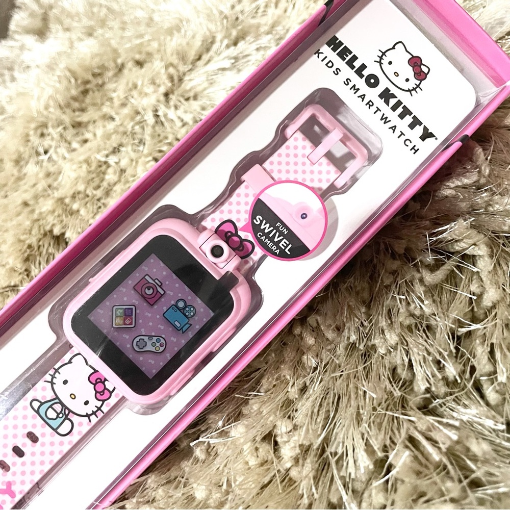 iTouch Kid's Hello Kitty Blush Polka Dot TPU Strap Touchscreen Smart Watch